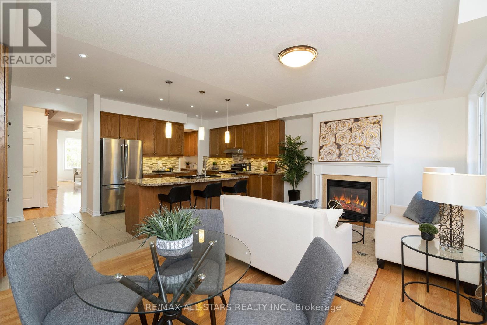 40 Betty Roman Boulevard, Markham, Ontario  L6C 0A5 - Photo 21 - N12463149