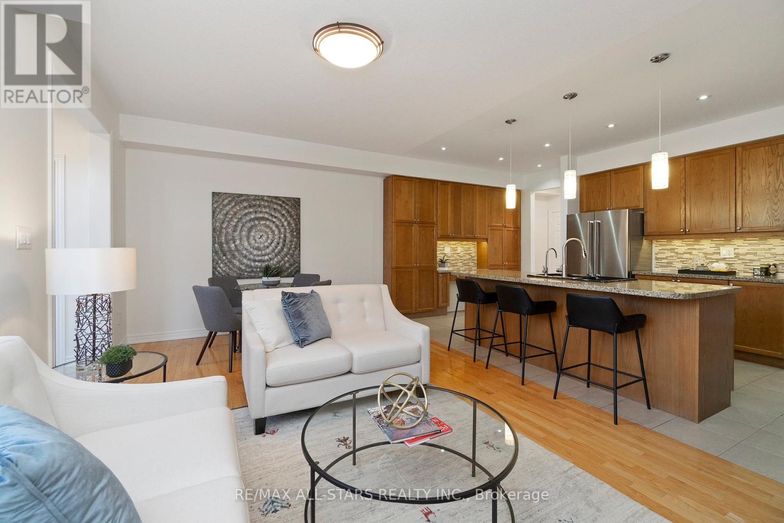 40 Betty Roman Boulevard, Markham, Ontario  L6C 0A5 - Photo 23 - N12463149