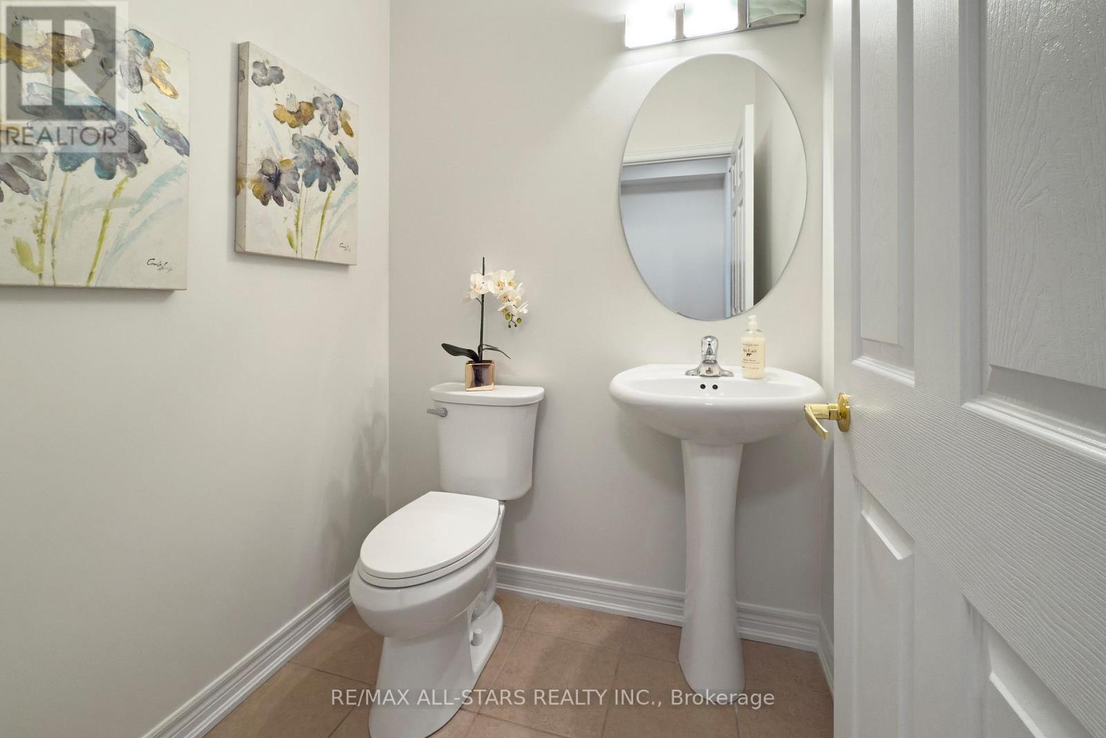 40 Betty Roman Boulevard, Markham, Ontario  L6C 0A5 - Photo 24 - N12463149