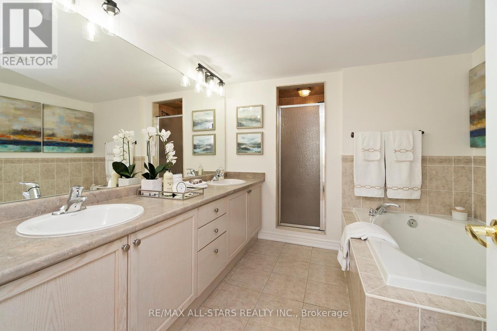 40 Betty Roman Boulevard, Markham, Ontario  L6C 0A5 - Photo 29 - N12463149