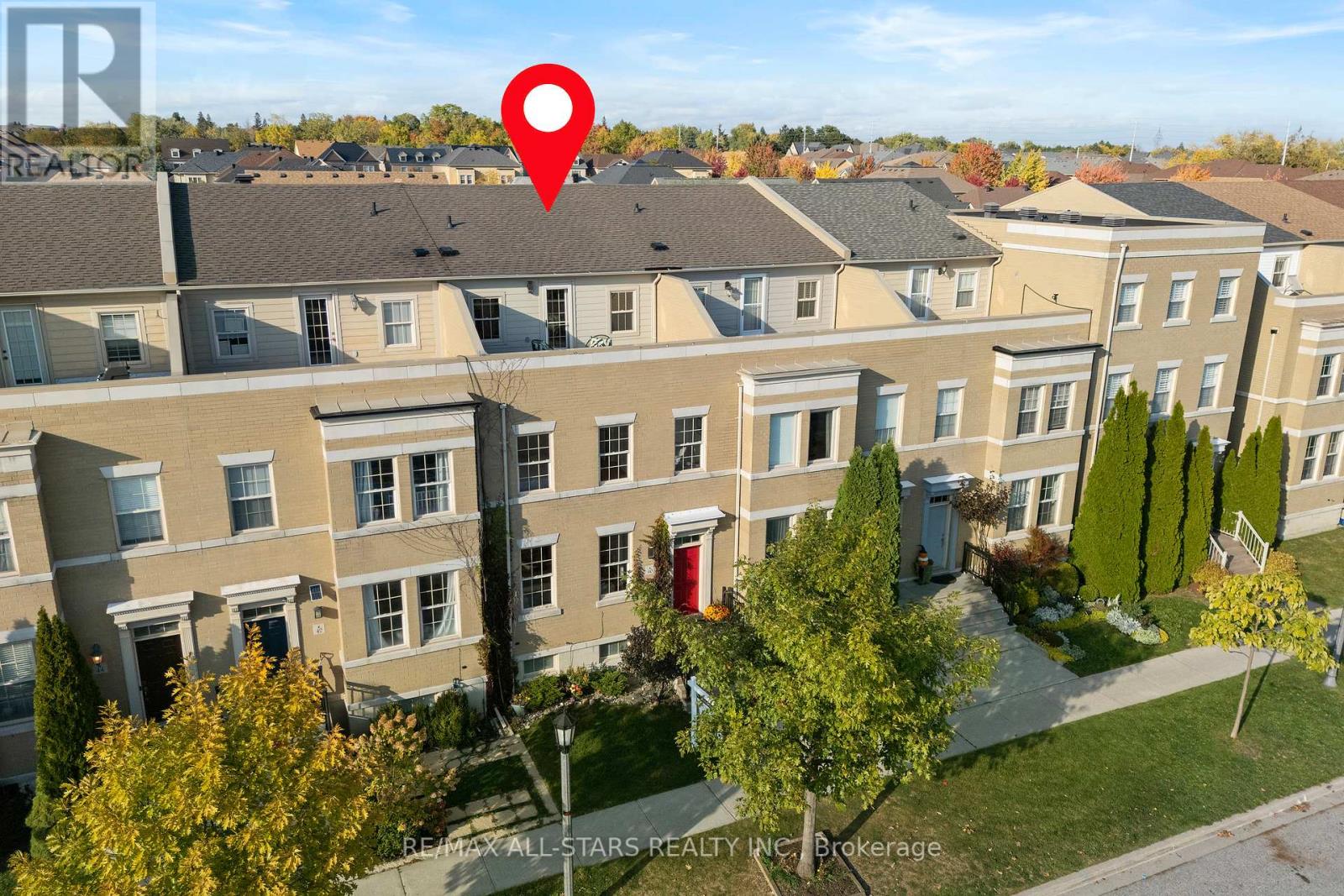 40 Betty Roman Boulevard, Markham, Ontario  L6C 0A5 - Photo 3 - N12463149