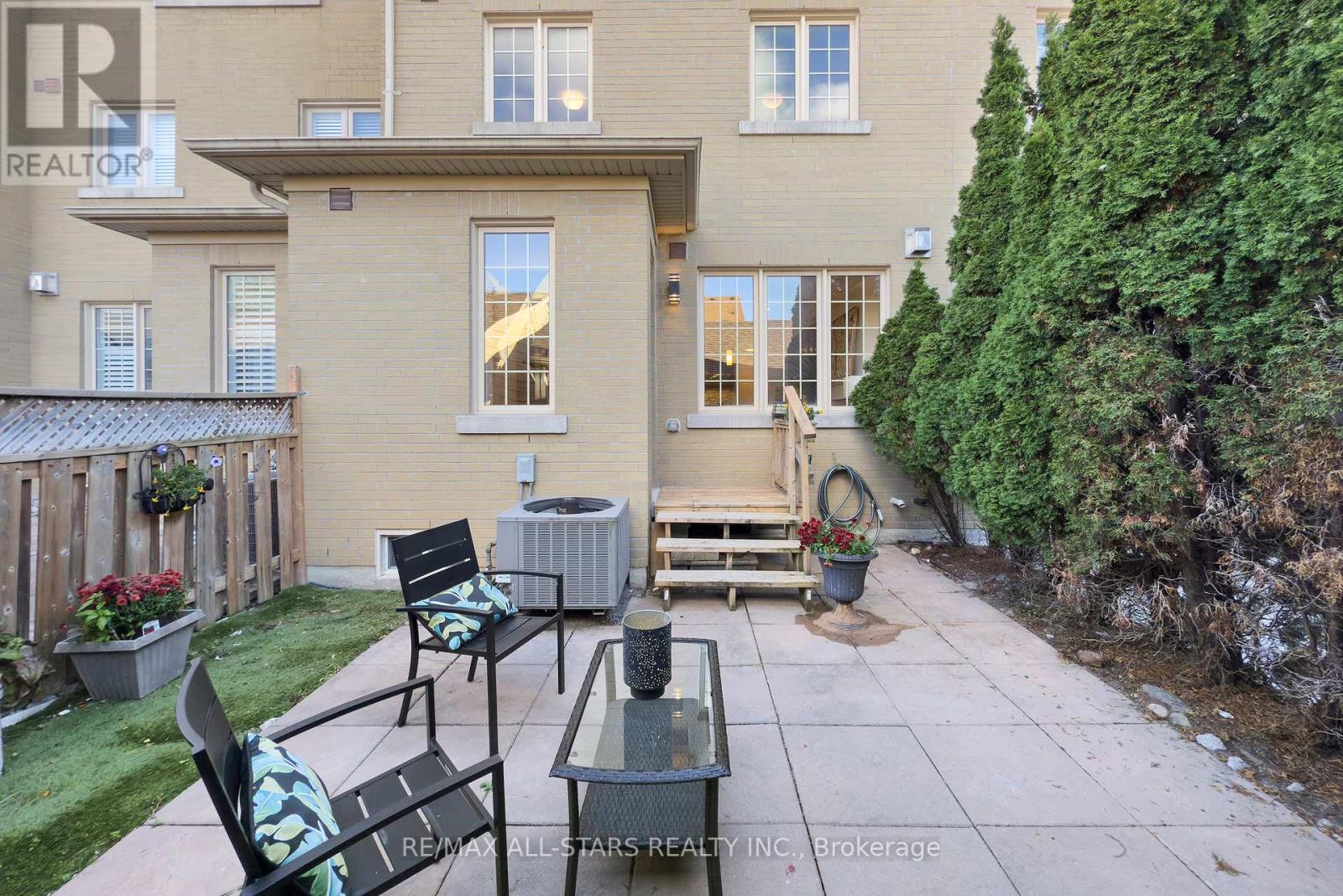 40 Betty Roman Boulevard, Markham, Ontario  L6C 0A5 - Photo 46 - N12463149