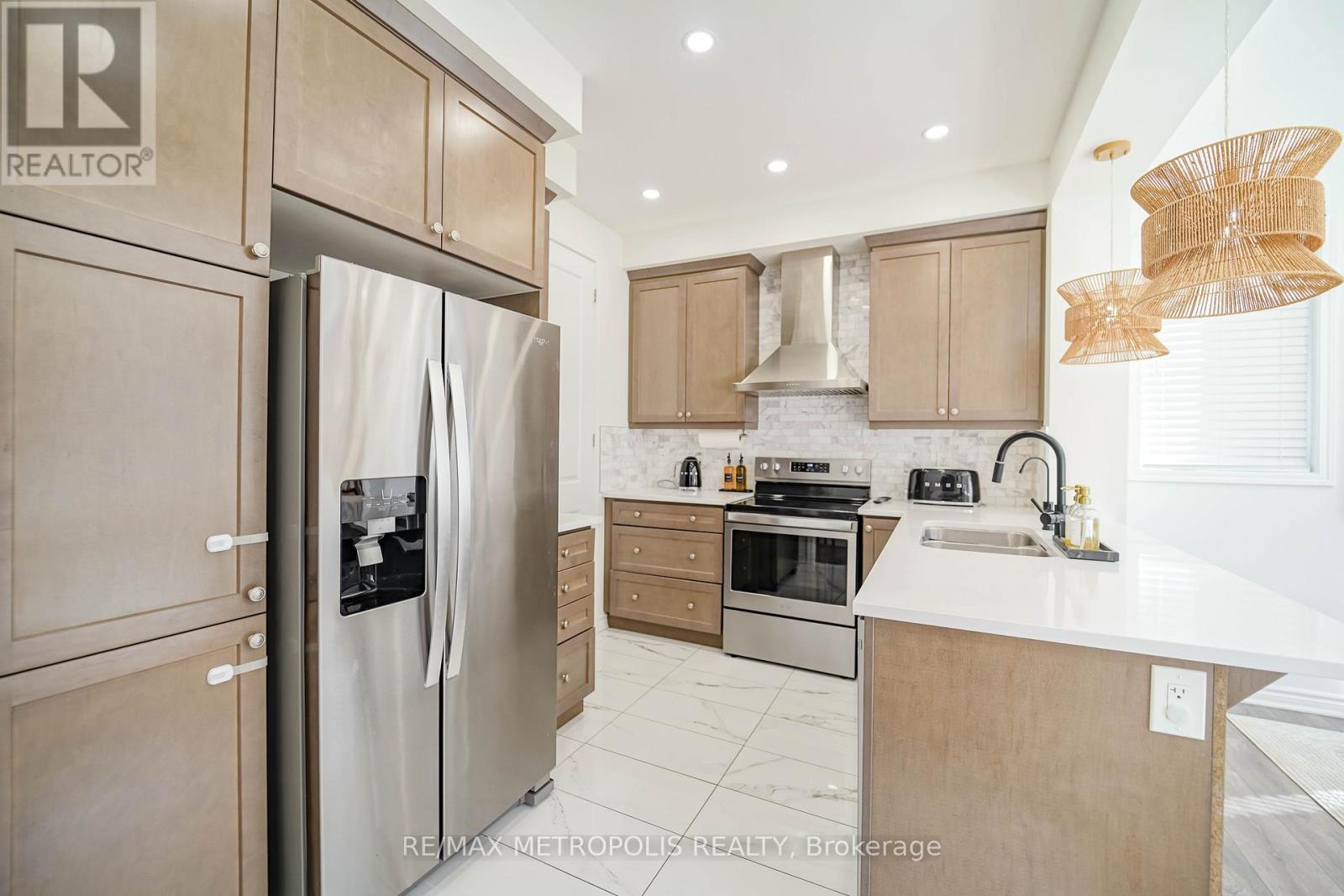 29 Casely Drive, Richmond Hill, Ontario  L4S 0K3 - Photo 19 - N12463167