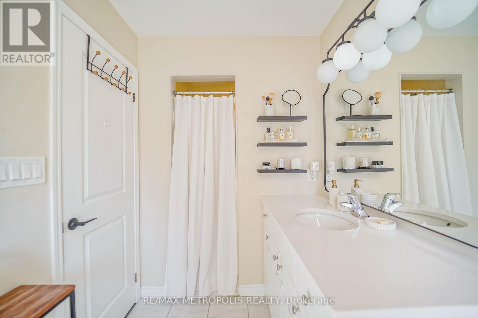 29 Casely Drive, Richmond Hill, Ontario  L4S 0K3 - Photo 34 - N12463167