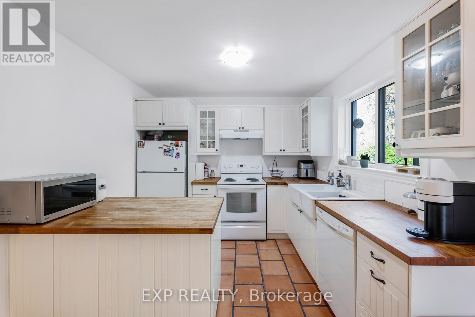 681 Elgin Street, Newmarket, Ontario  L3Y 3B5 - Photo 11 - N12463169