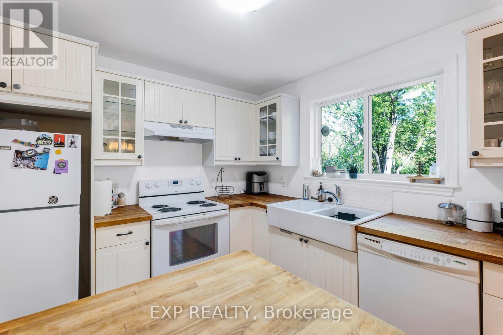681 Elgin Street, Newmarket, Ontario  L3Y 3B5 - Photo 12 - N12463169