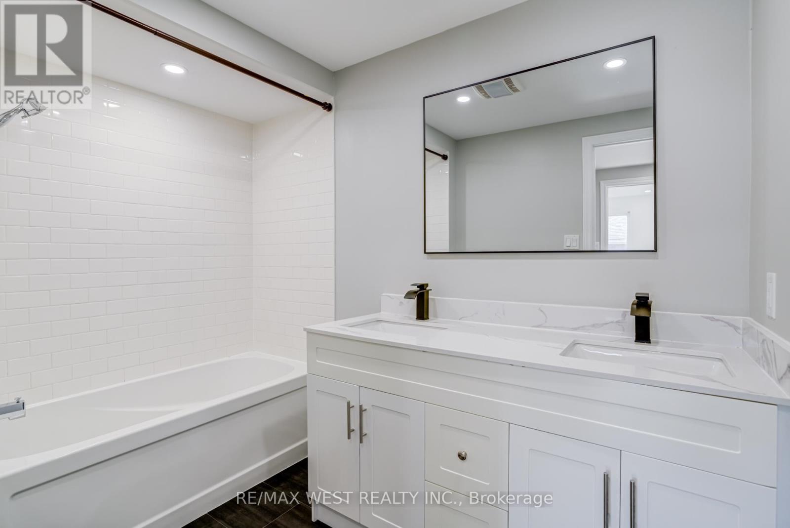 101 Tall Grass Trail, Vaughan, Ontario  L4L 3J3 - Photo 23 - N12463171