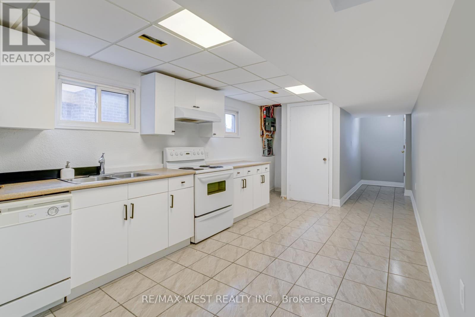 101 Tall Grass Trail, Vaughan, Ontario  L4L 3J3 - Photo 31 - N12463171