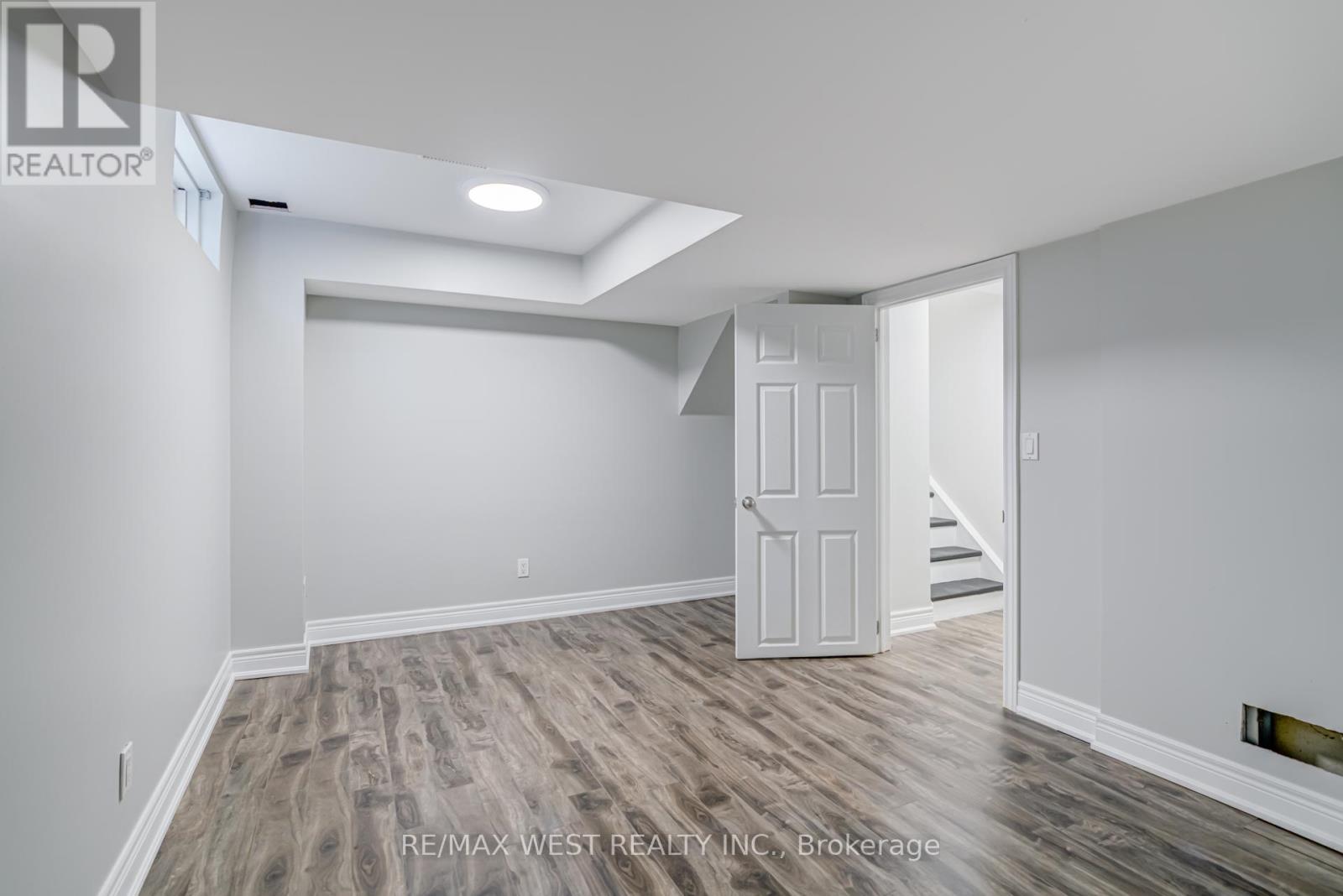 101 Tall Grass Trail, Vaughan, Ontario  L4L 3J3 - Photo 38 - N12463171