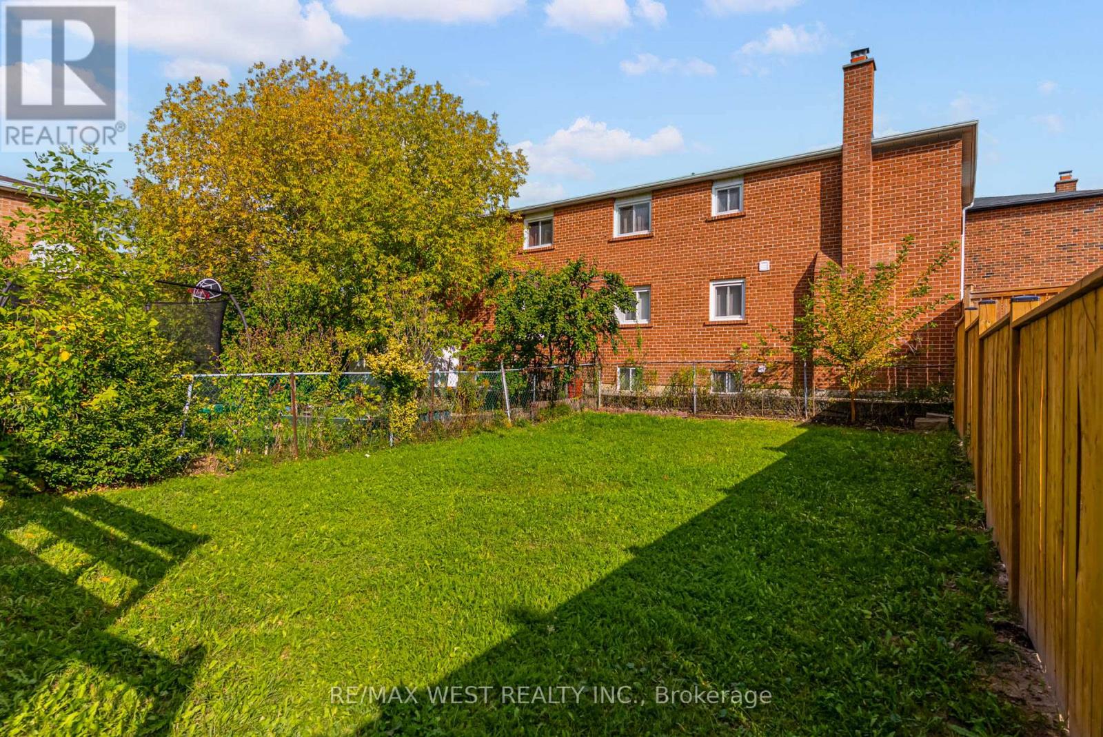 101 Tall Grass Trail, Vaughan, Ontario  L4L 3J3 - Photo 42 - N12463171
