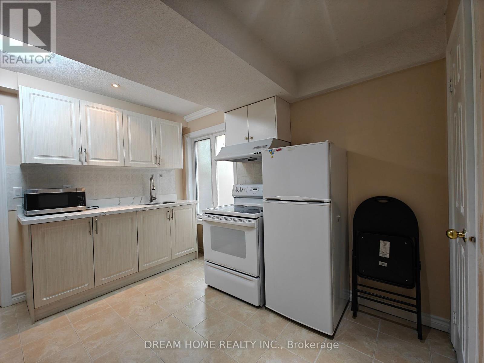 Bsmt - 148 Leitchcroft Crescent, Markham, Ontario  L3T 7T6 - Photo 3 - N12463203