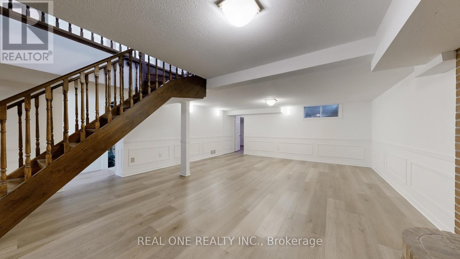 465 Woodland Acres Crescent, Vaughan, Ontario  L6A 1G2 - Photo 35 - N12463224