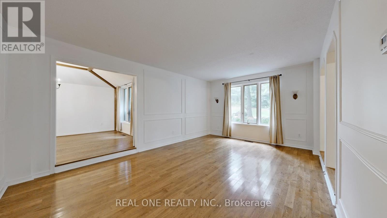 465 Woodland Acres Crescent, Vaughan, Ontario  L6A 1G2 - Photo 6 - N12463224