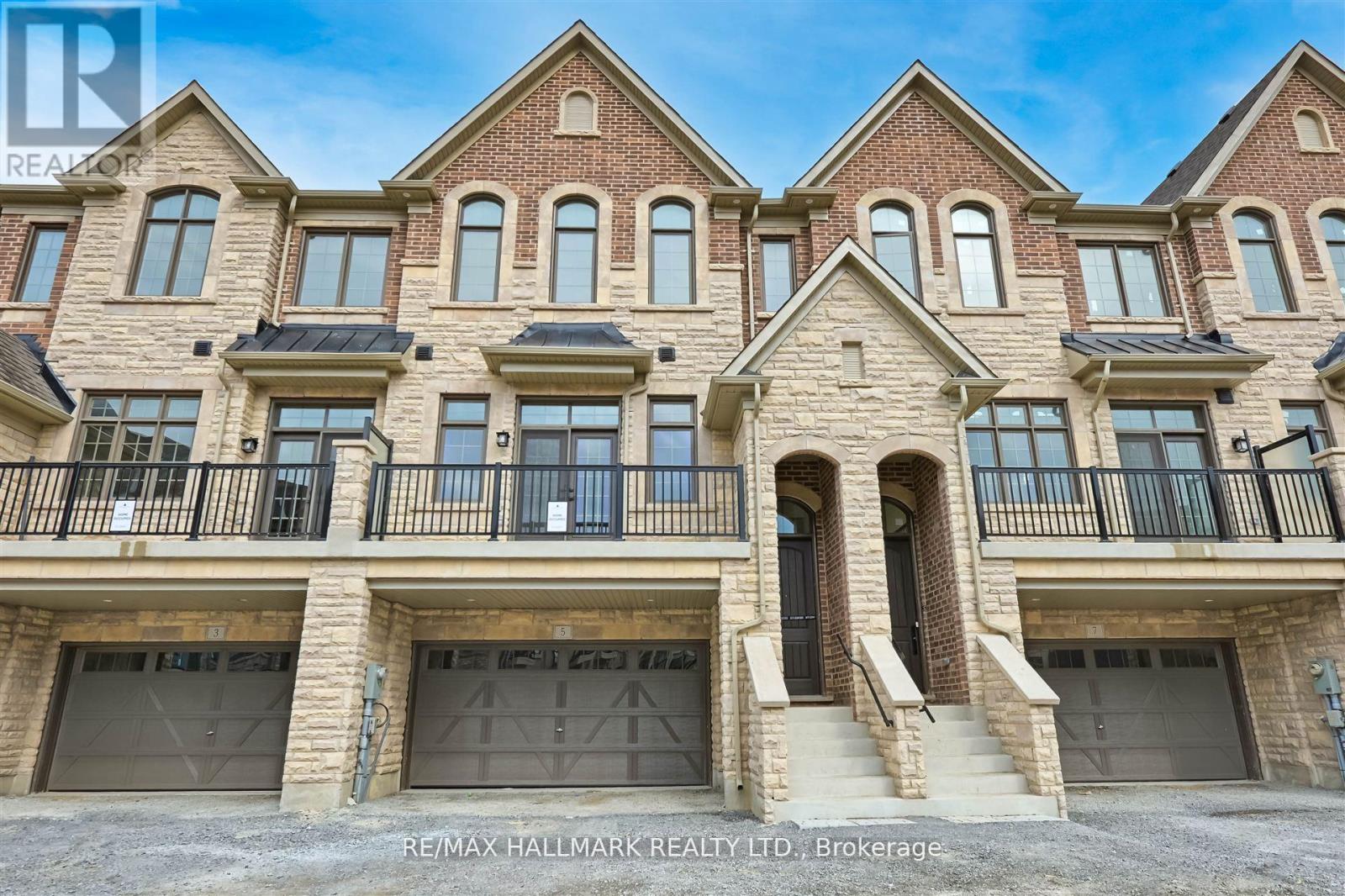 5 WEST VILLAGE LANE, Markham, Ontario