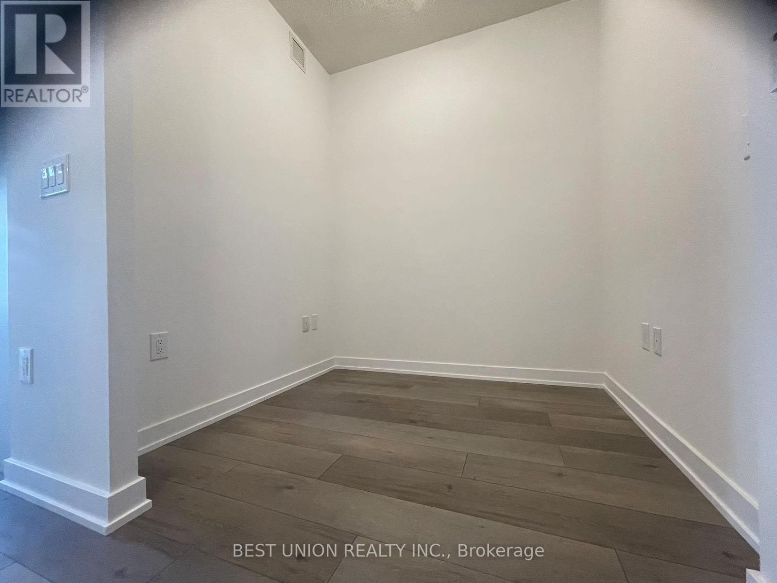 1715 - 38 Honeycrisp Crescent, Vaughan, Ontario  L4K 0M7 - Photo 10 - N12463271