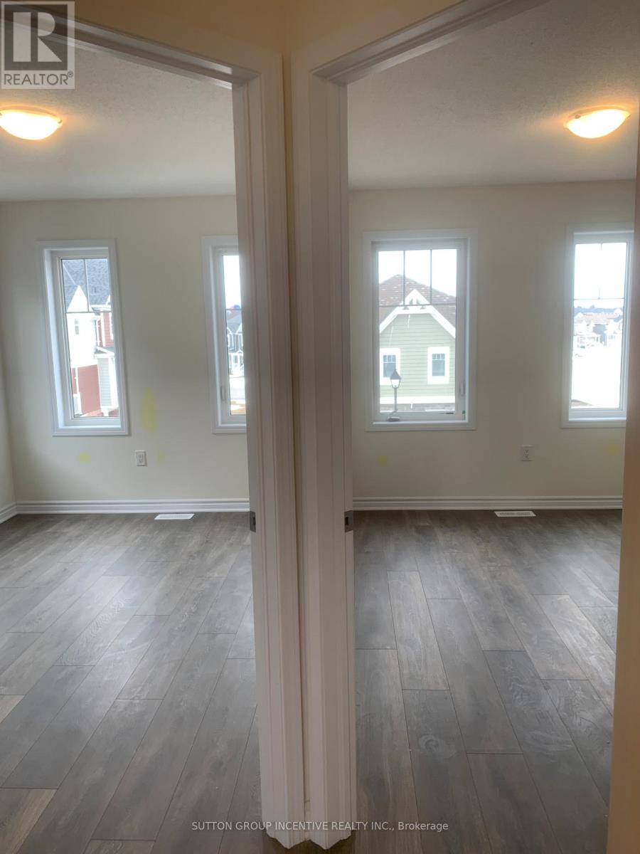 76 Sandhill Crane Drive, Wasaga Beach, Ontario  L9Z 0K4 - Photo 9 - S12463235