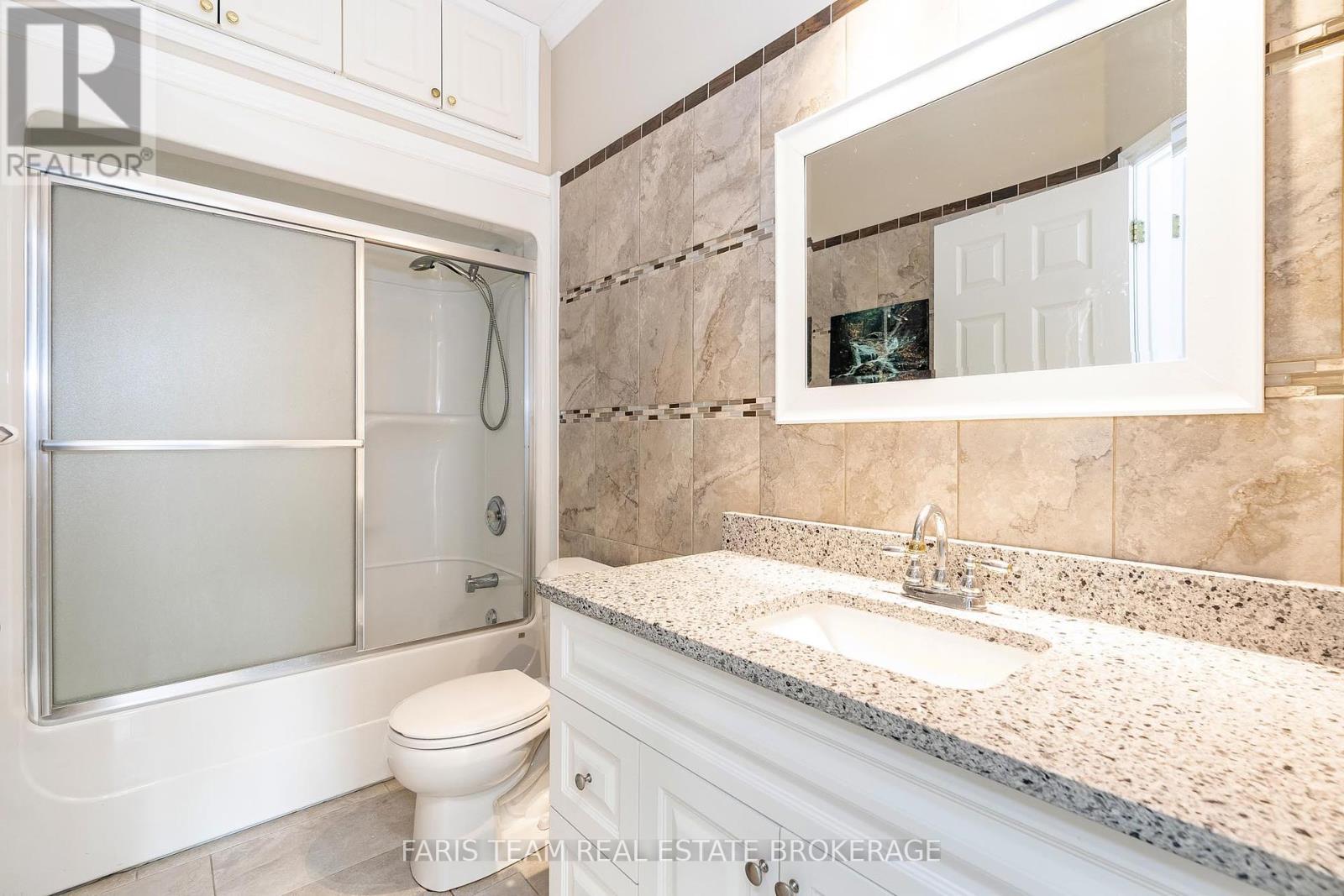 46 Kell Place, Barrie, Ontario  L4N 9K5 - Photo 18 - S12463239