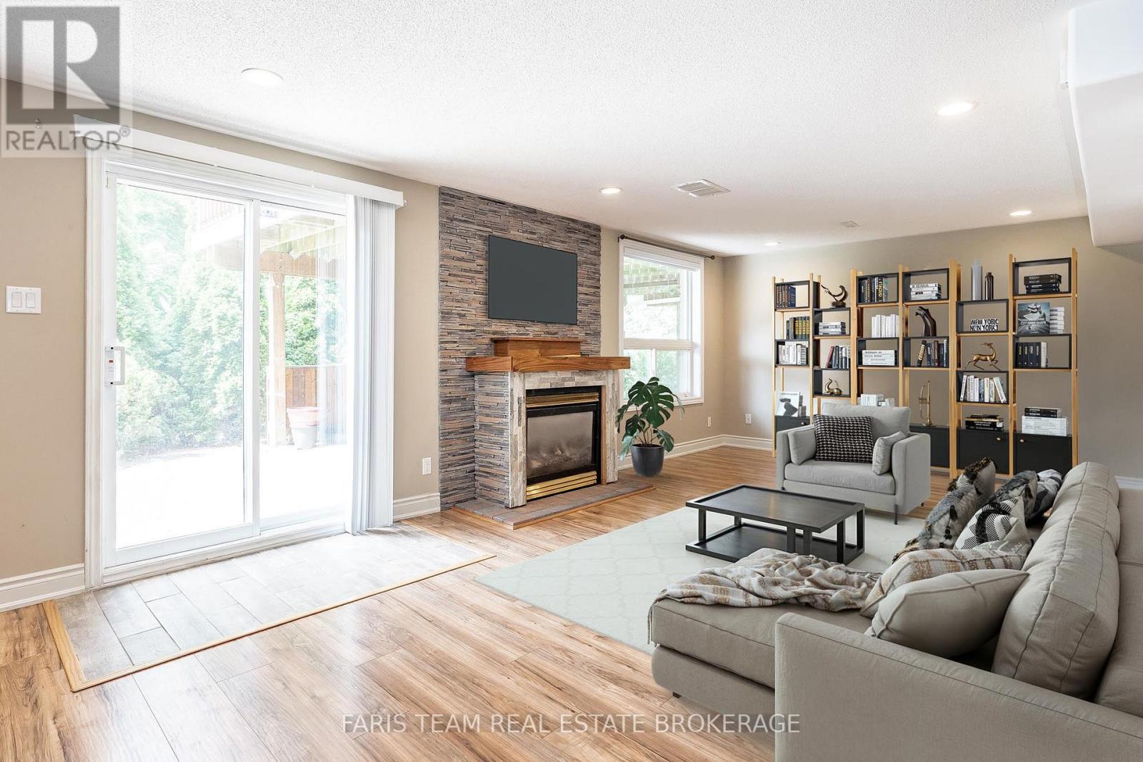 46 Kell Place, Barrie, Ontario  L4N 9K5 - Photo 22 - S12463239