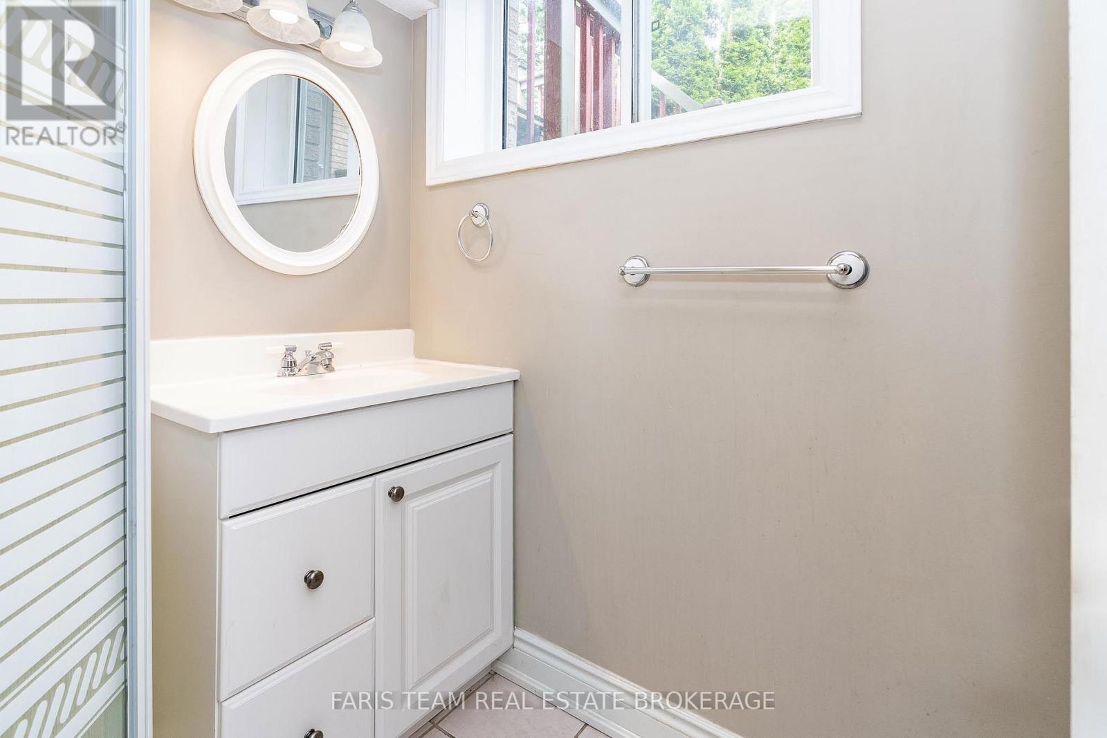 46 Kell Place, Barrie, Ontario  L4N 9K5 - Photo 29 - S12463239