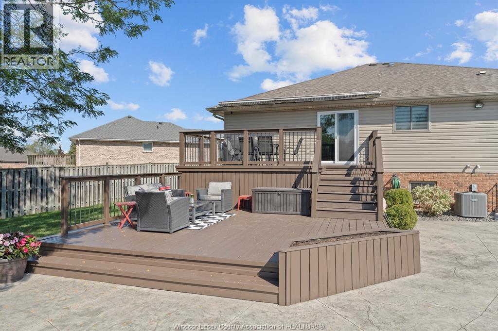 1043 Socrates Crescent, Windsor, Ontario  N9G 2P2 - Photo 36 - 25026189