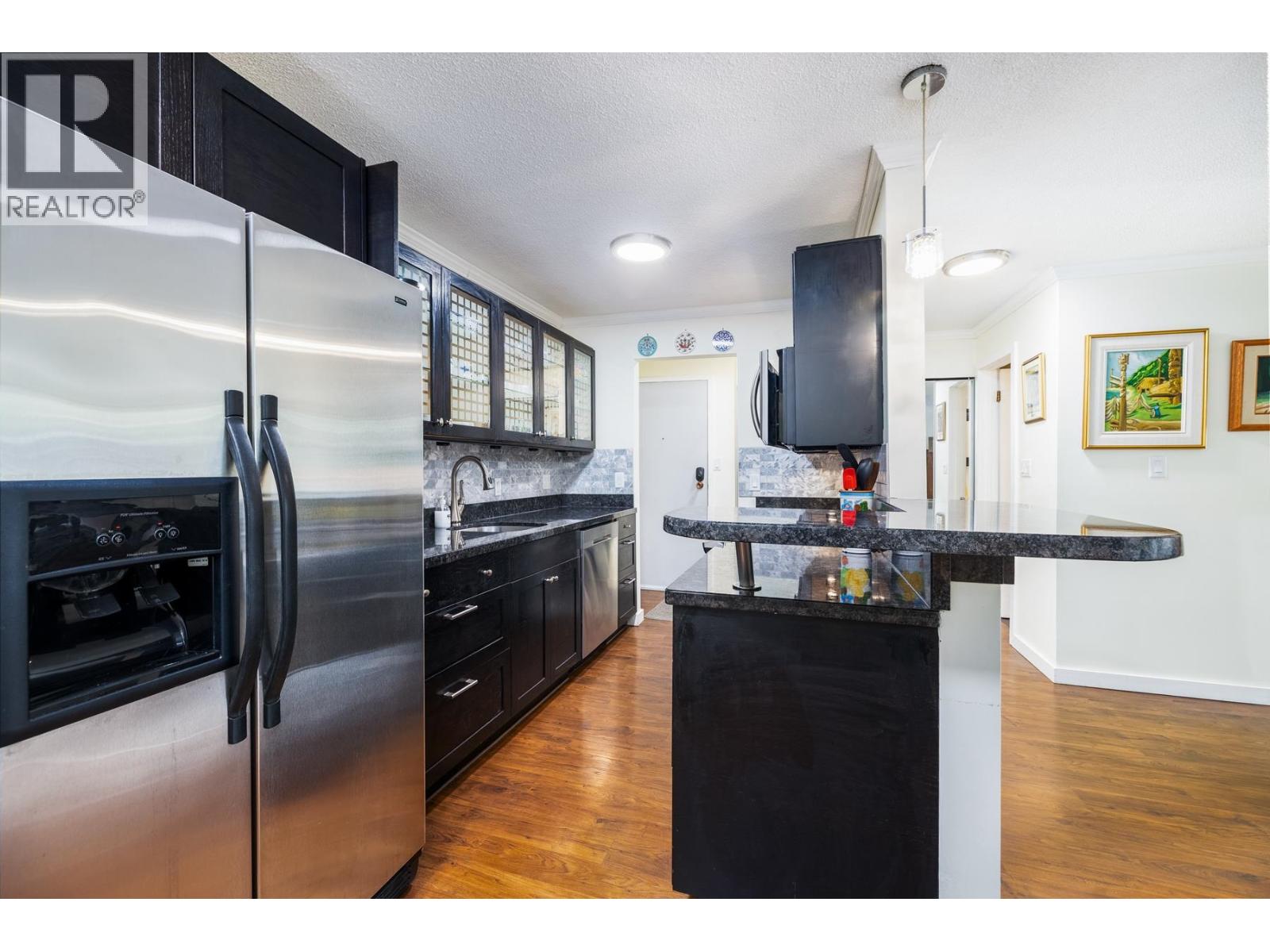 209 141 W 13th Street, North Vancouver, British Columbia  V7M 1N5 - Photo 12 - R3058581