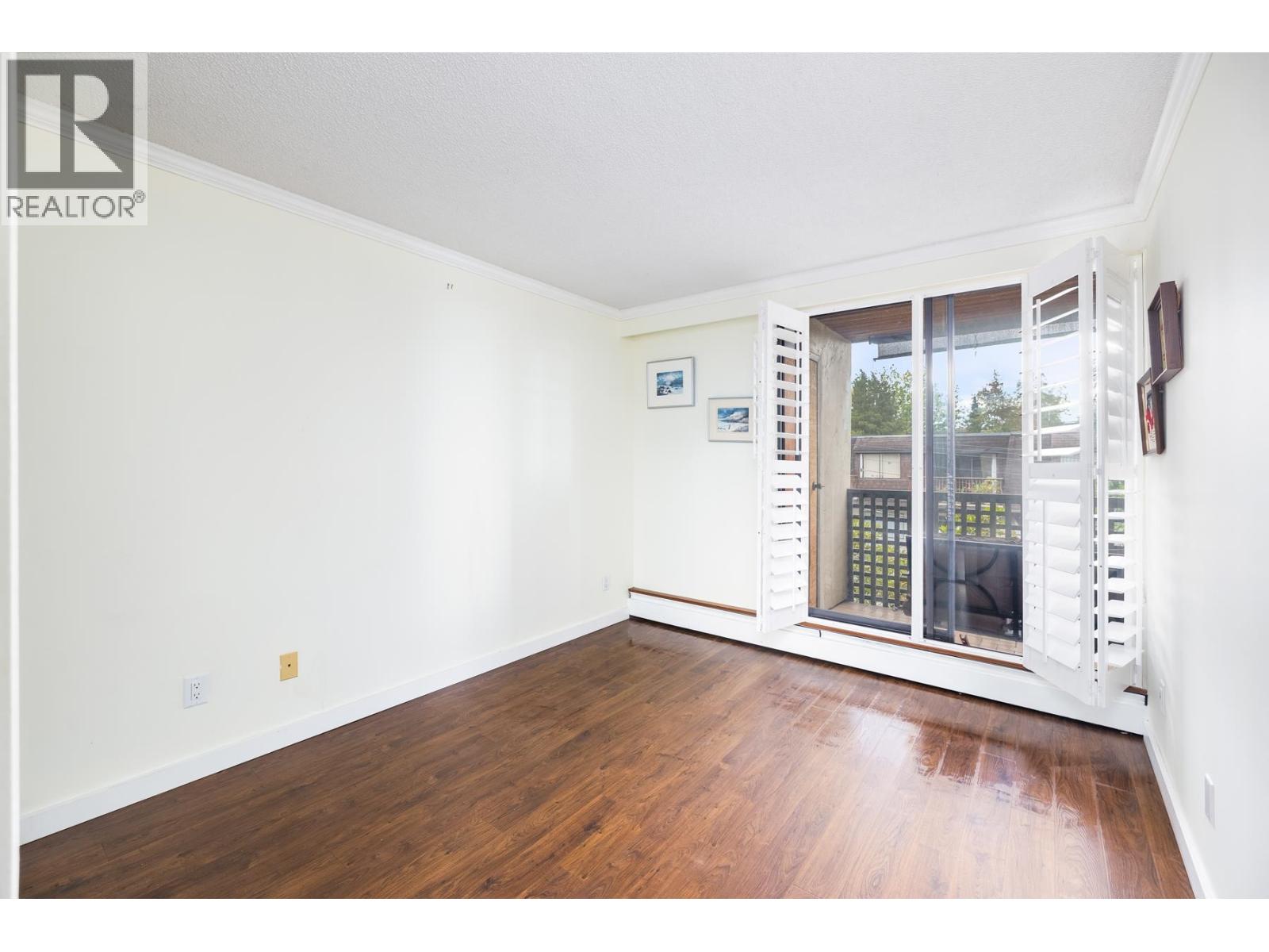 209 141 W 13th Street, North Vancouver, British Columbia  V7M 1N5 - Photo 14 - R3058581