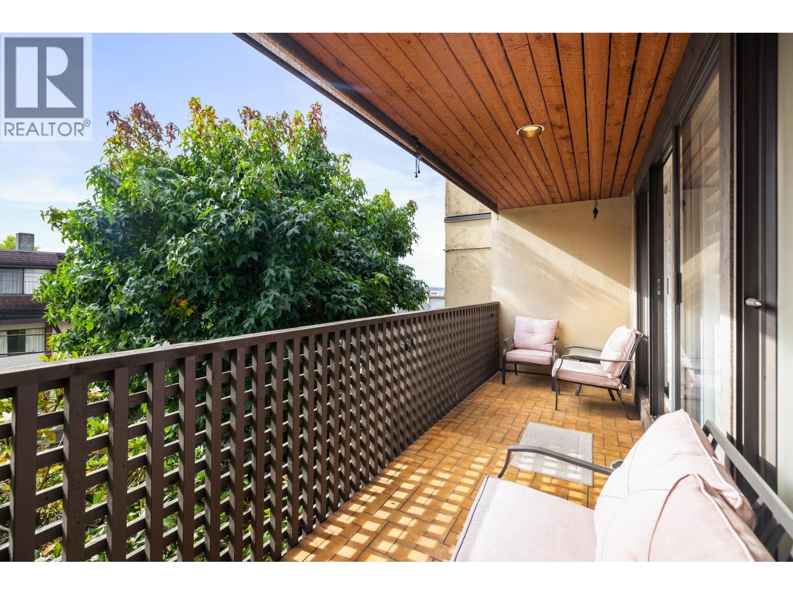 209 141 W 13th Street, North Vancouver, British Columbia  V7M 1N5 - Photo 18 - R3058581