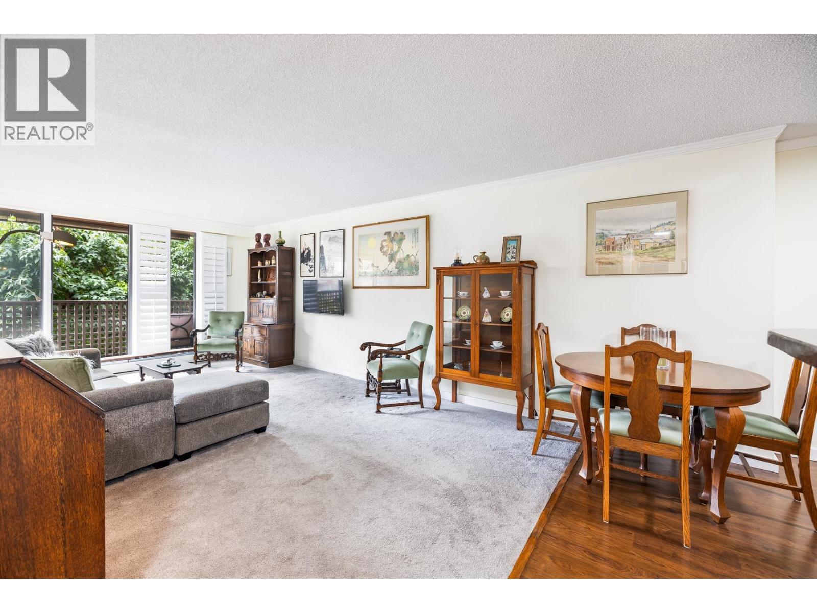 209 141 W 13th Street, North Vancouver, British Columbia  V7M 1N5 - Photo 5 - R3058581