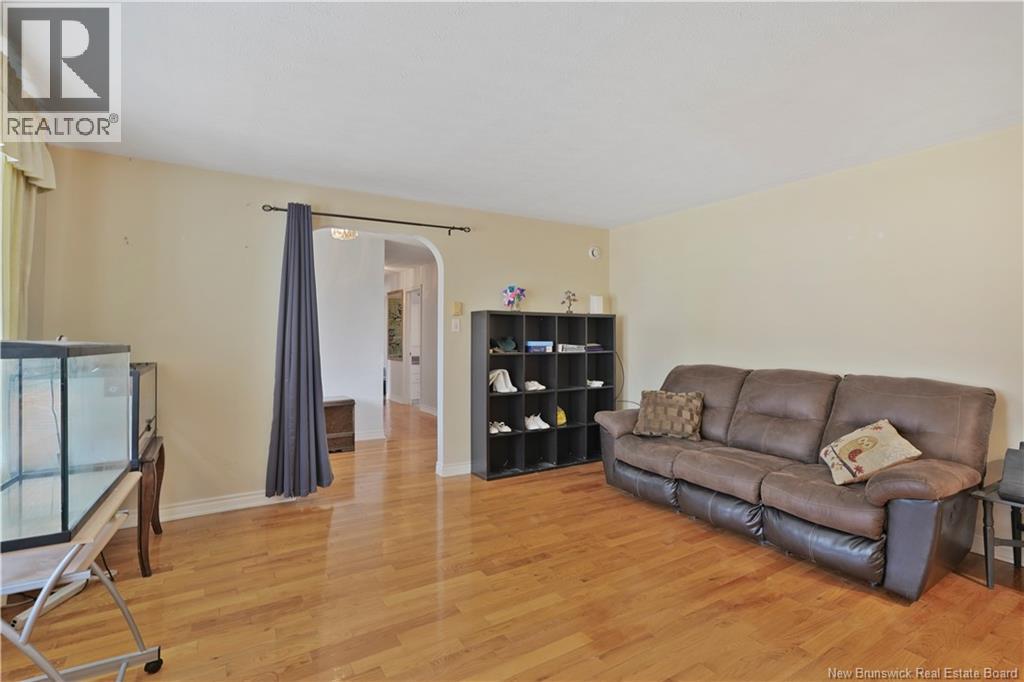 116 Sprucewood Drive, New Maryland, New Brunswick  E3C 1C5 - Photo 4 - NB128433