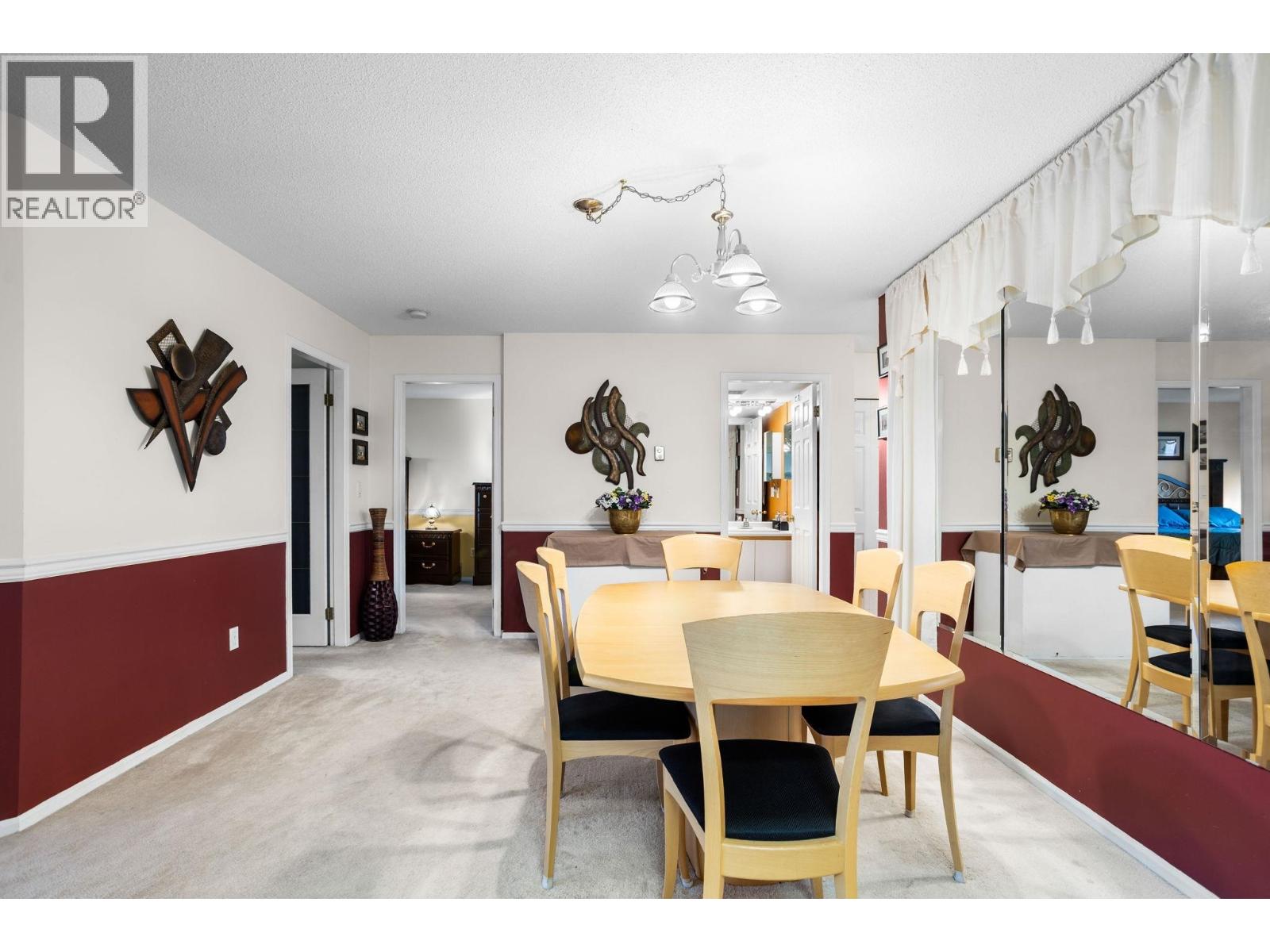 301 106 W Kings Road, North Vancouver, British Columbia  V7N 2L8 - Photo 10 - R3058624