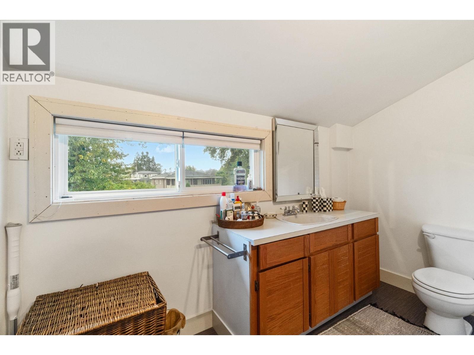 247 Wood Street, New Westminster, British Columbia  V3M 5K5 - Photo 9 - R3058577