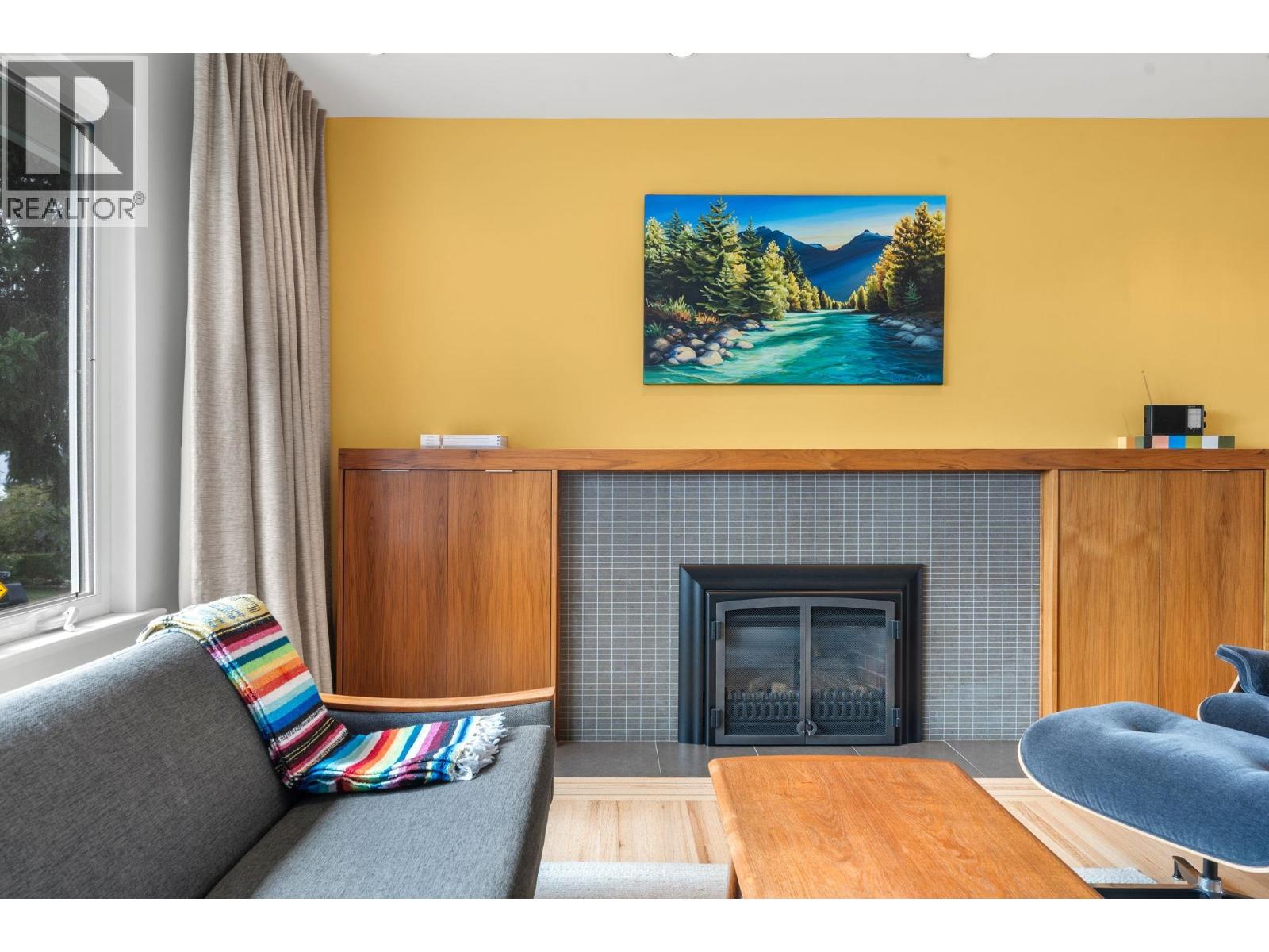 728 E 6th Street, North Vancouver, British Columbia  V7L 1R6 - Photo 10 - R3058638