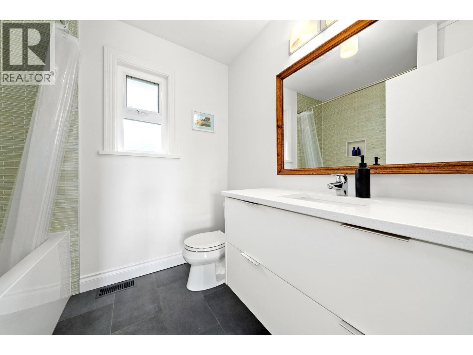 728 E 6th Street, North Vancouver, British Columbia  V7L 1R6 - Photo 19 - R3058638