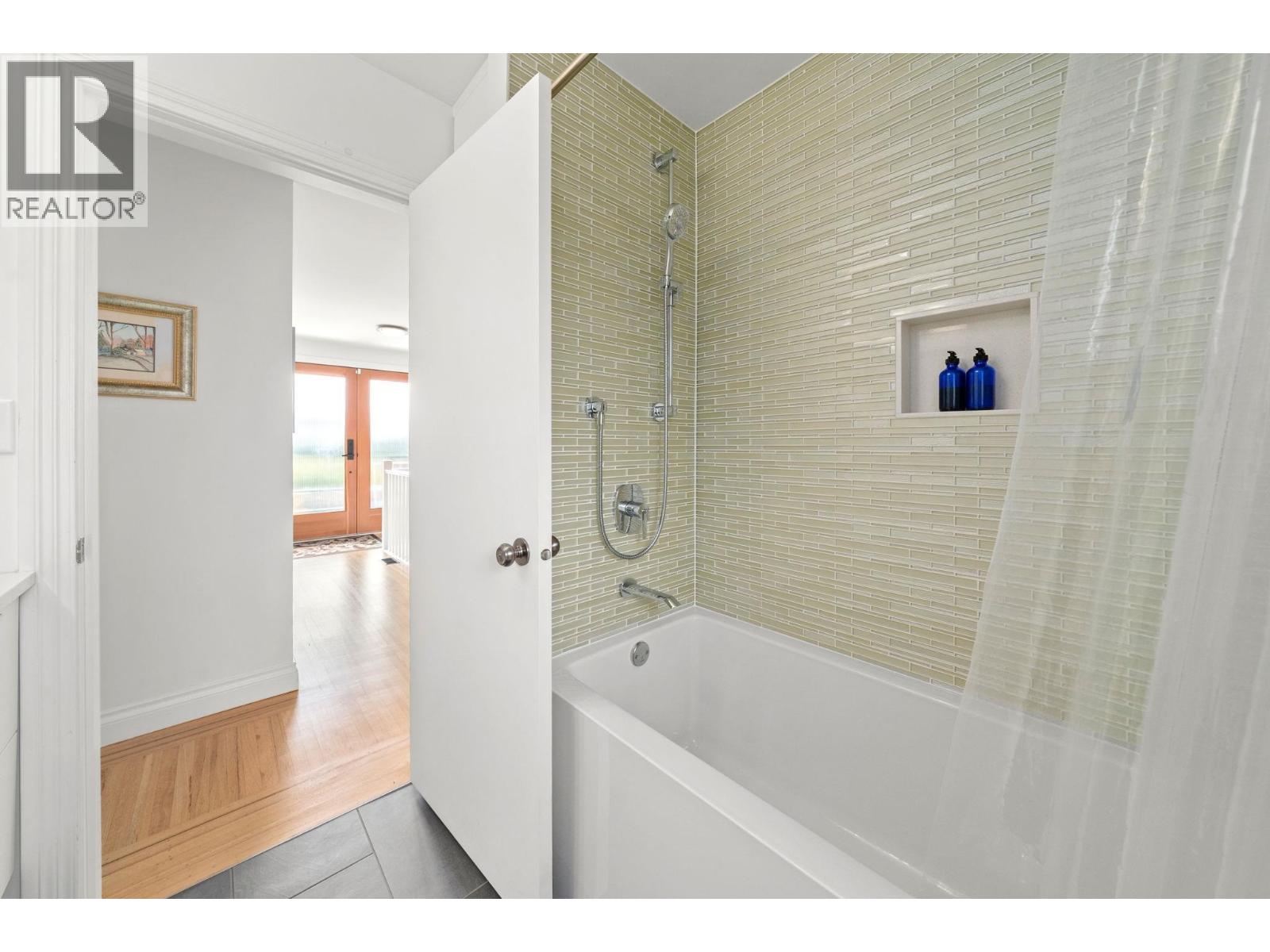 728 E 6th Street, North Vancouver, British Columbia  V7L 1R6 - Photo 20 - R3058638