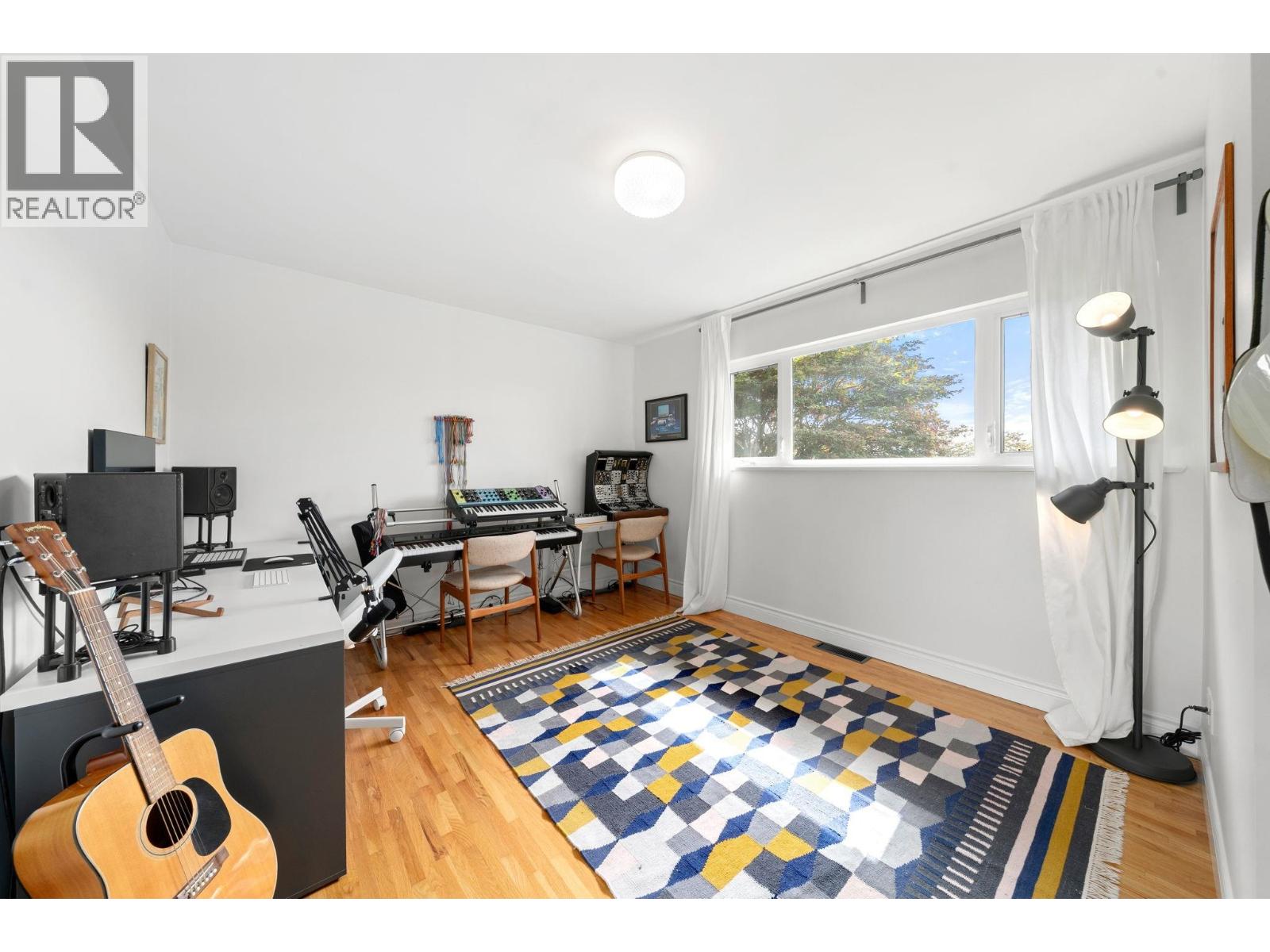 728 E 6th Street, North Vancouver, British Columbia  V7L 1R6 - Photo 21 - R3058638