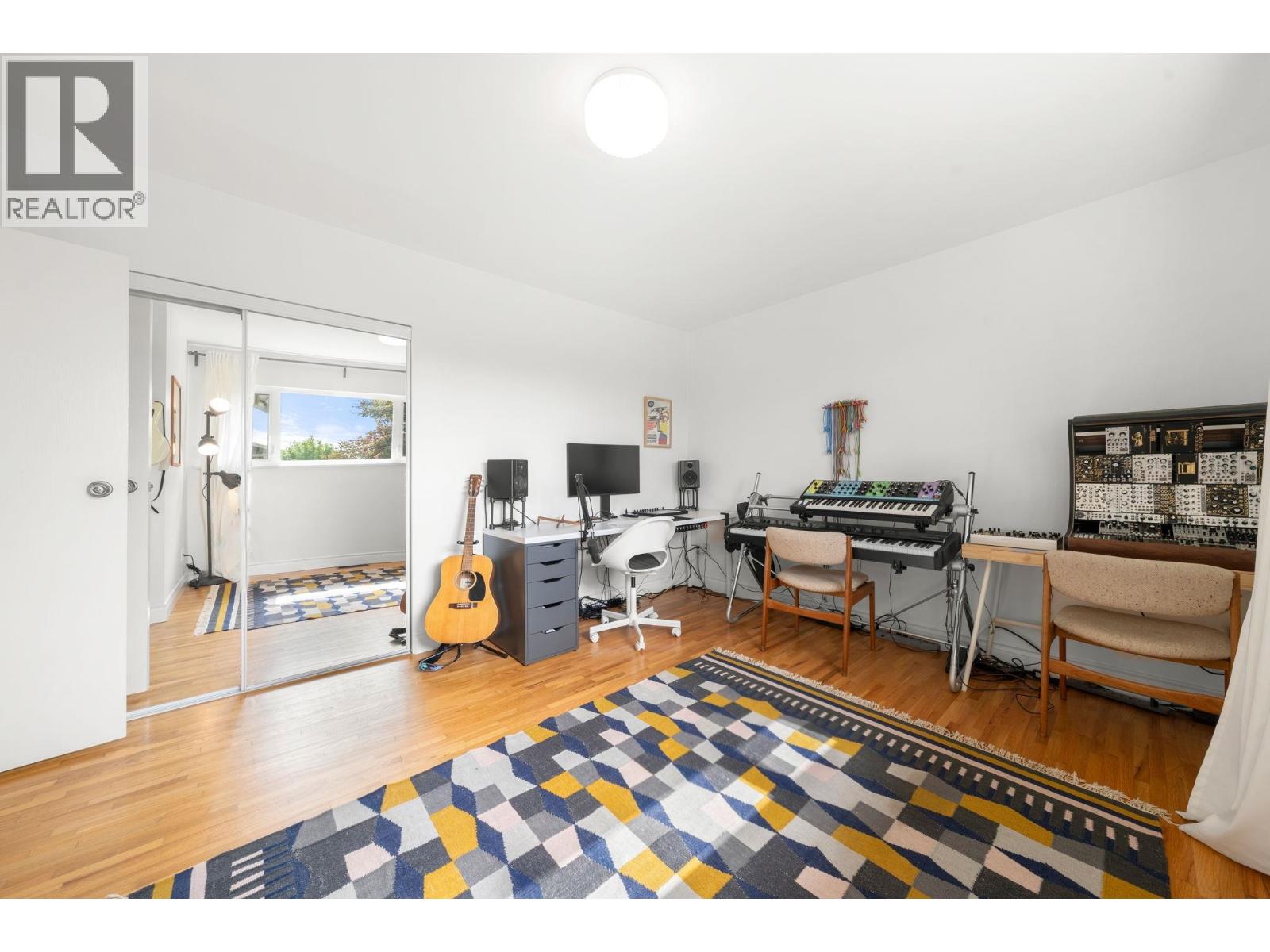 728 E 6th Street, North Vancouver, British Columbia  V7L 1R6 - Photo 22 - R3058638