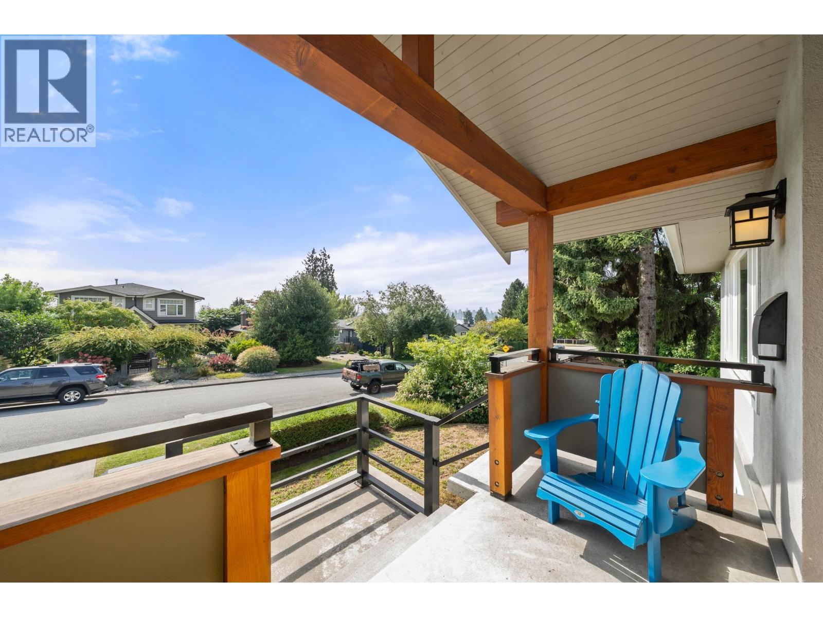 728 E 6th Street, North Vancouver, British Columbia  V7L 1R6 - Photo 3 - R3058638