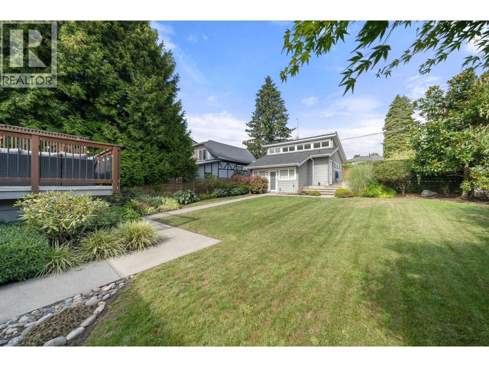 728 E 6th Street, North Vancouver, British Columbia  V7L 1R6 - Photo 32 - R3058638