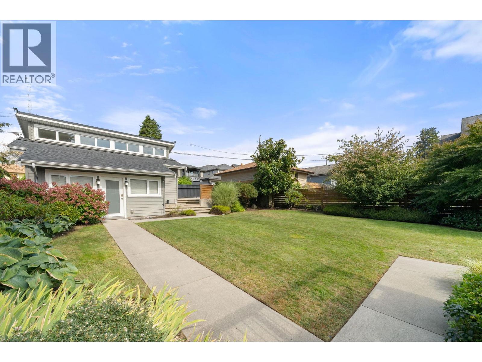 728 E 6th Street, North Vancouver, British Columbia  V7L 1R6 - Photo 33 - R3058638