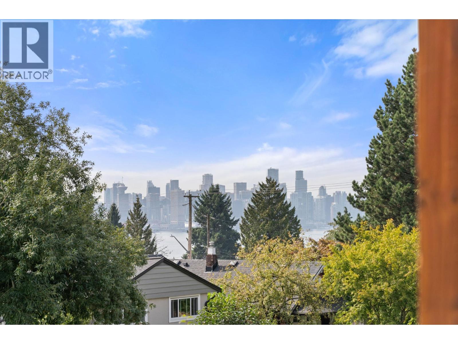 728 E 6th Street, North Vancouver, British Columbia  V7L 1R6 - Photo 39 - R3058638