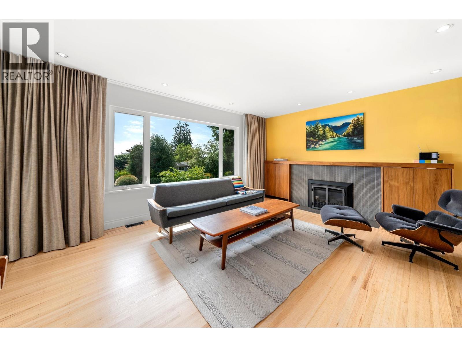 728 E 6th Street, North Vancouver, British Columbia  V7L 1R6 - Photo 6 - R3058638