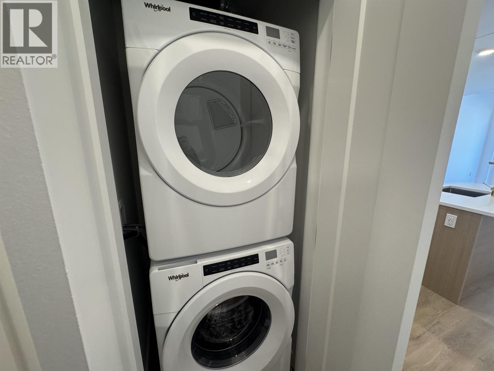 50x 600 Rochchester, Coquitlam, British Columbia  V3K 0K1 - Photo 14 - R3058600