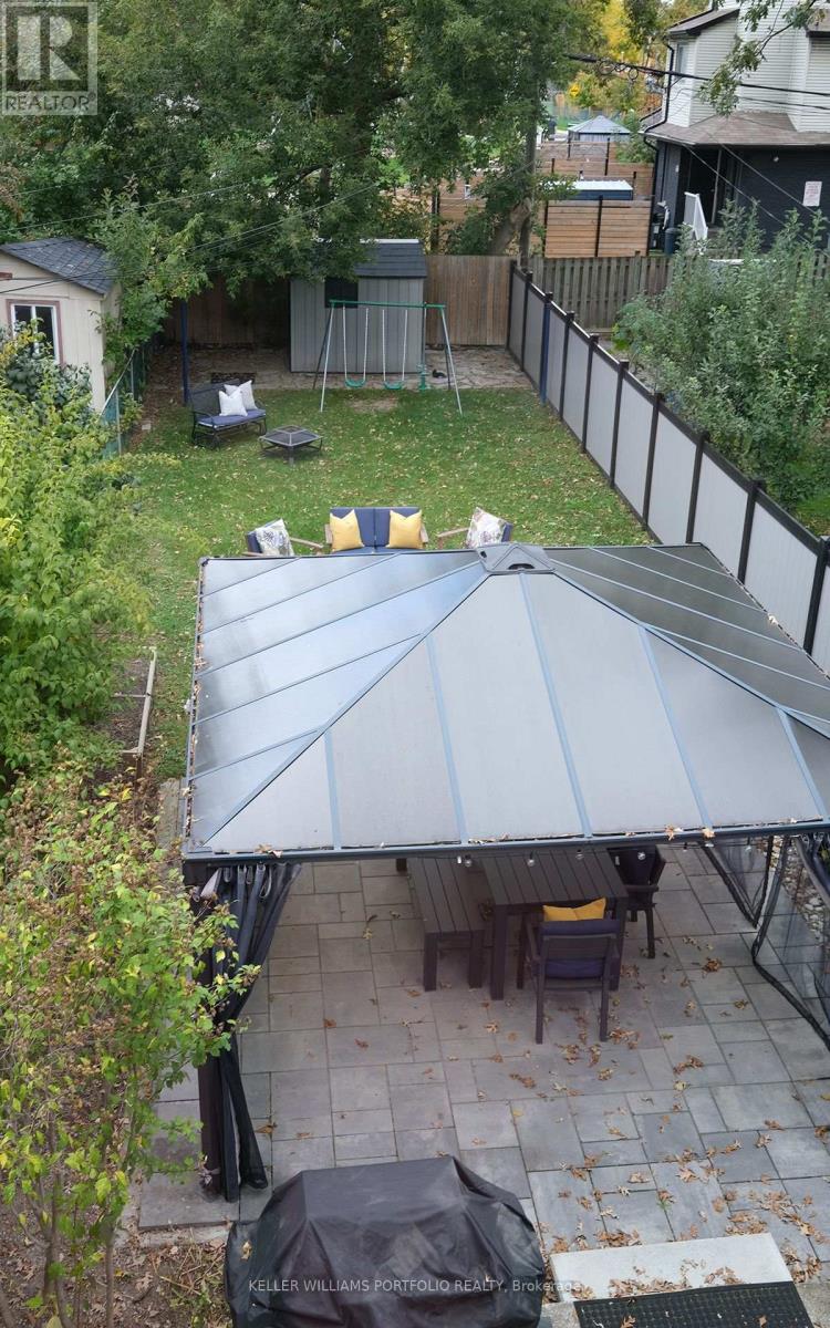 39 Silverthorn Avenue, Toronto, Ontario  M6N 3J6 - Photo 27 - W12463144