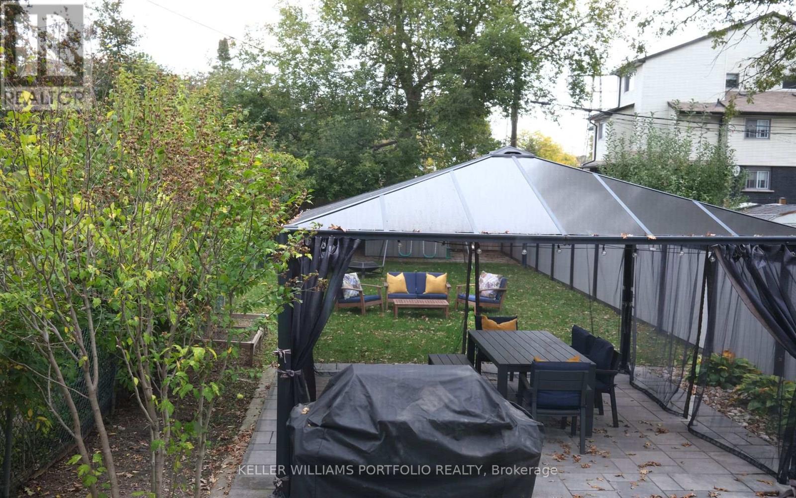 39 Silverthorn Avenue, Toronto, Ontario  M6N 3J6 - Photo 28 - W12463144