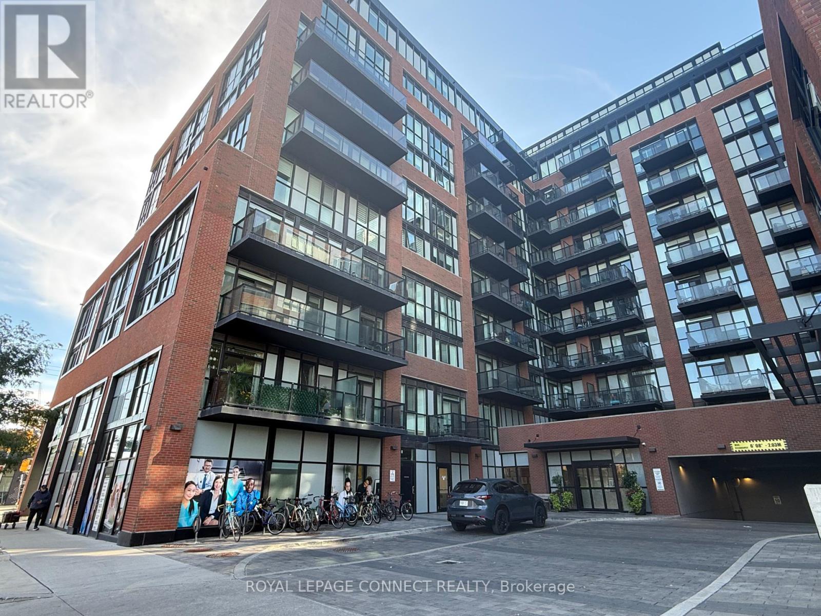 112 - 2300 ST CLAIR AVENUE W, Toronto, Ontario