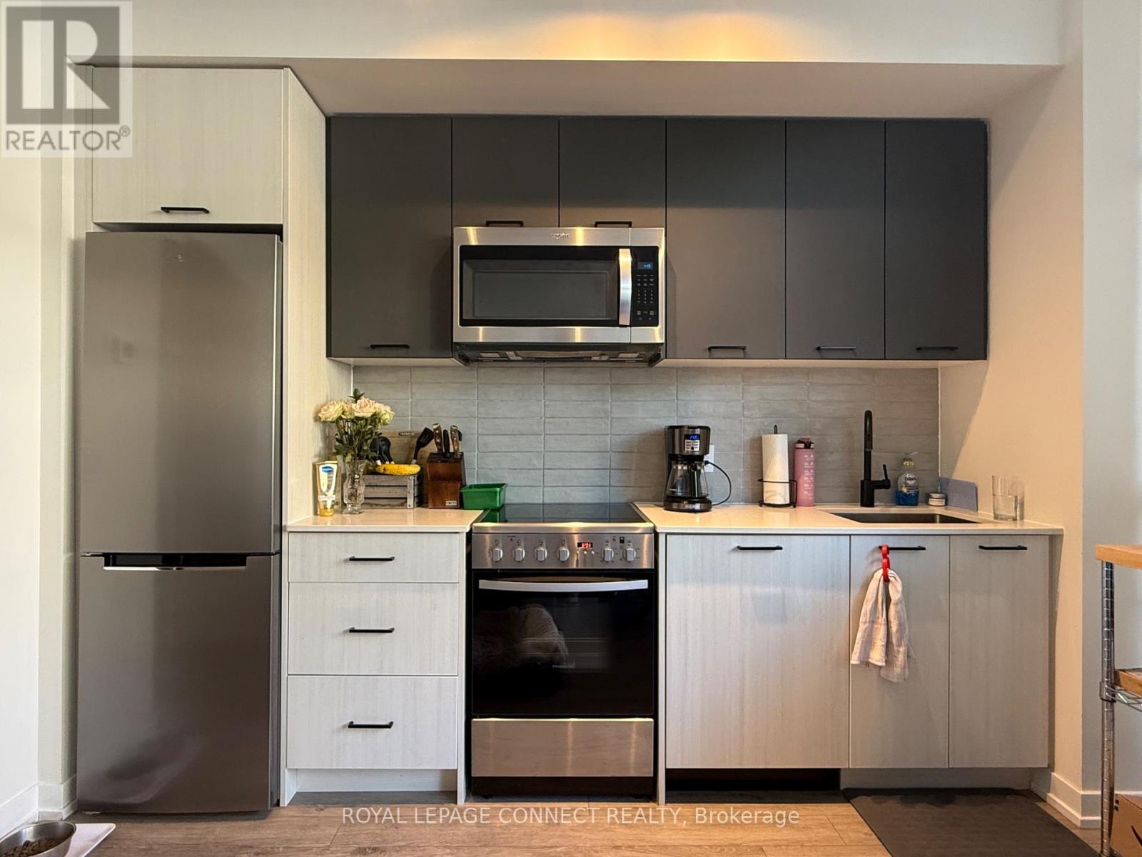 112 - 2300 St Clair Avenue W, Toronto, Ontario  M4V 0A2 - Photo 2 - W12463155