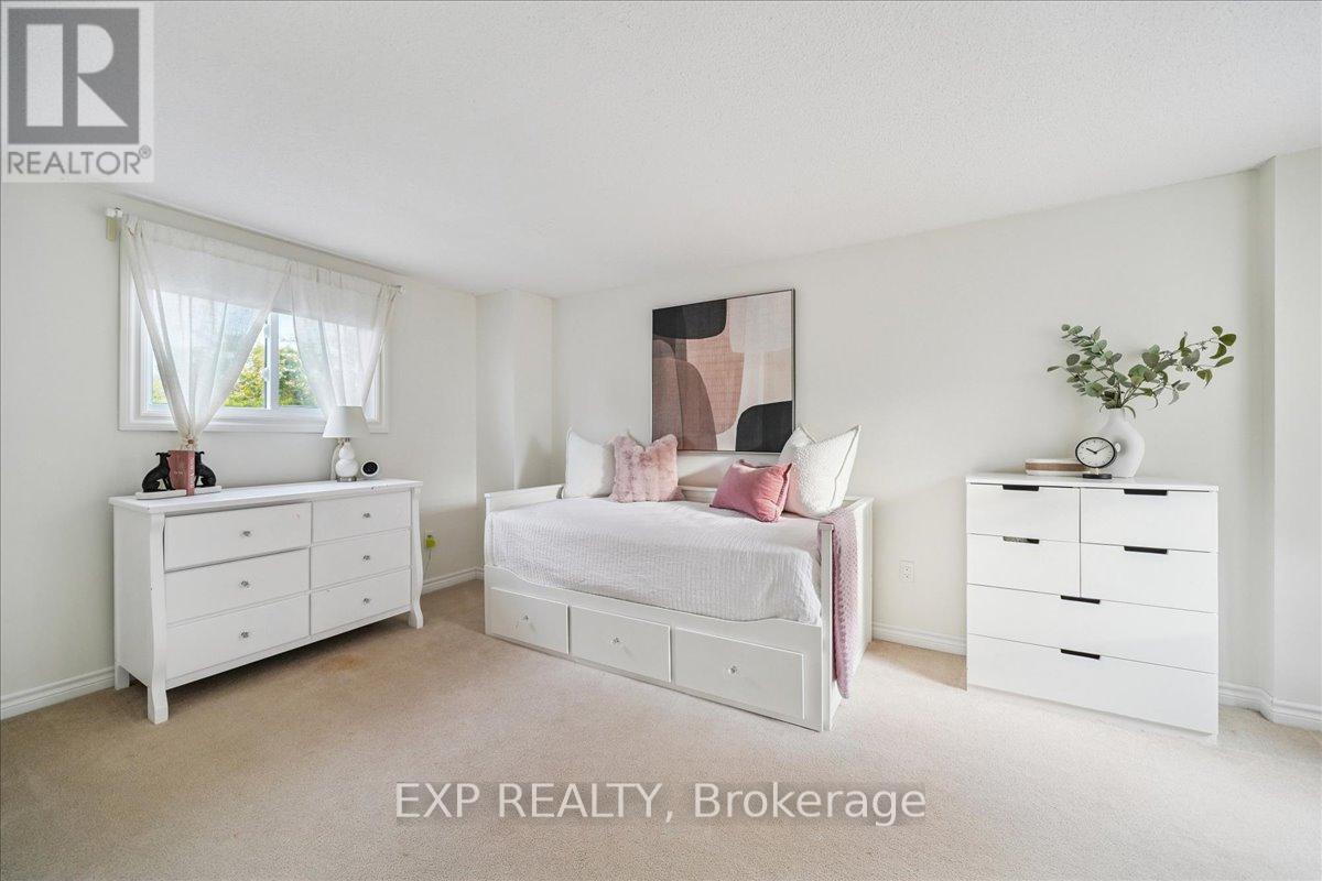 1173 Bridlewood Trail, Oakville, Ontario  L6M 2L3 - Photo 24 - W12463166