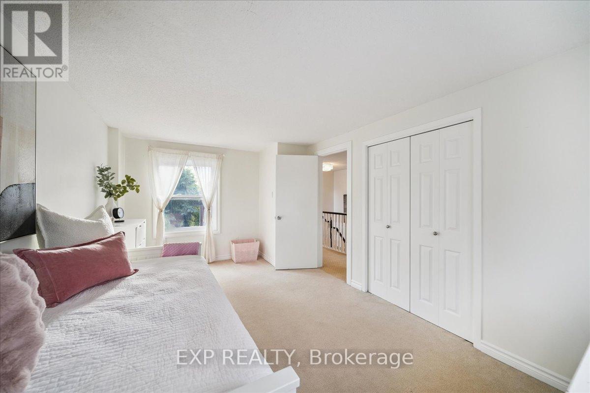 1173 Bridlewood Trail, Oakville, Ontario  L6M 2L3 - Photo 25 - W12463166