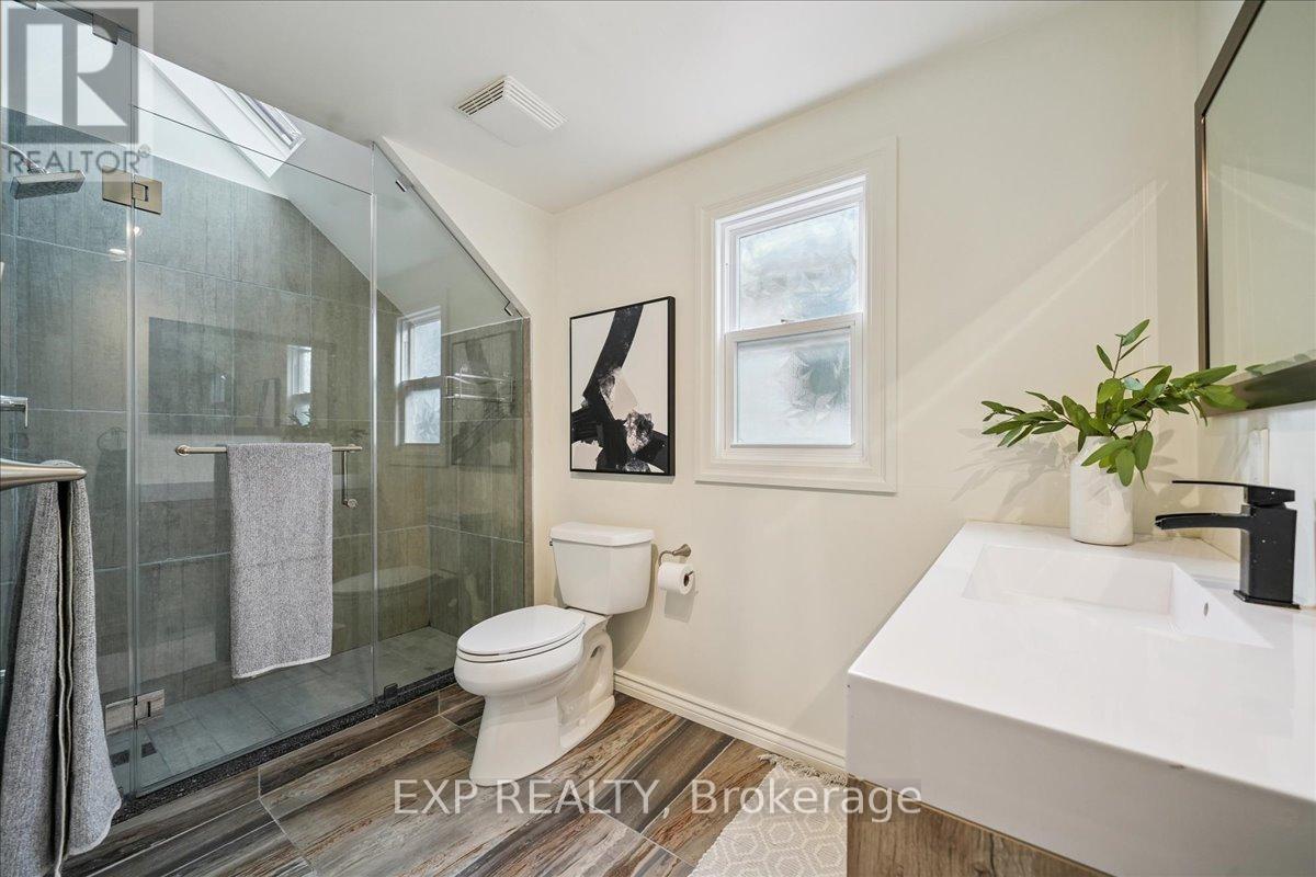 1173 Bridlewood Trail, Oakville, Ontario  L6M 2L3 - Photo 28 - W12463166