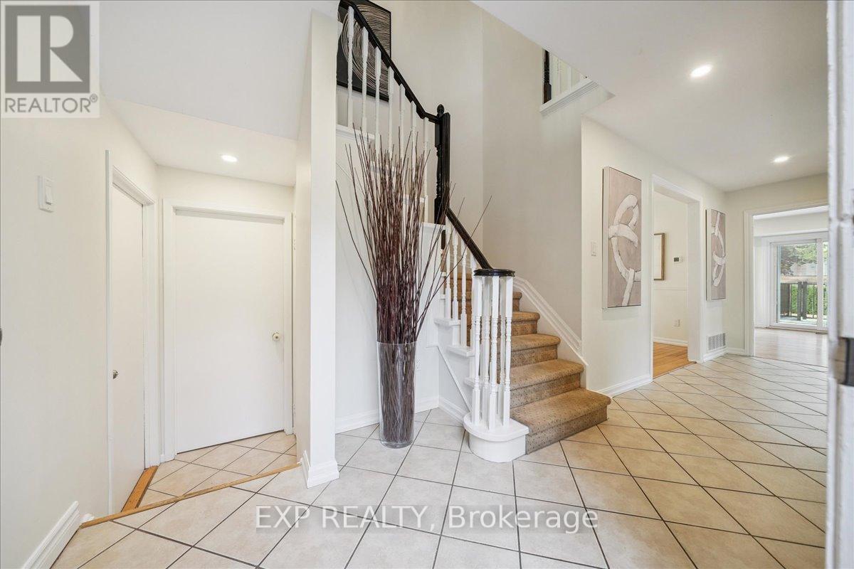 1173 Bridlewood Trail, Oakville, Ontario  L6M 2L3 - Photo 3 - W12463166